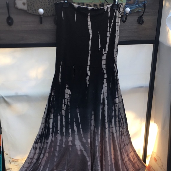 Dresses & Skirts - NWT Knit Tie Dye Convertible Skirt/Dress/Coverup